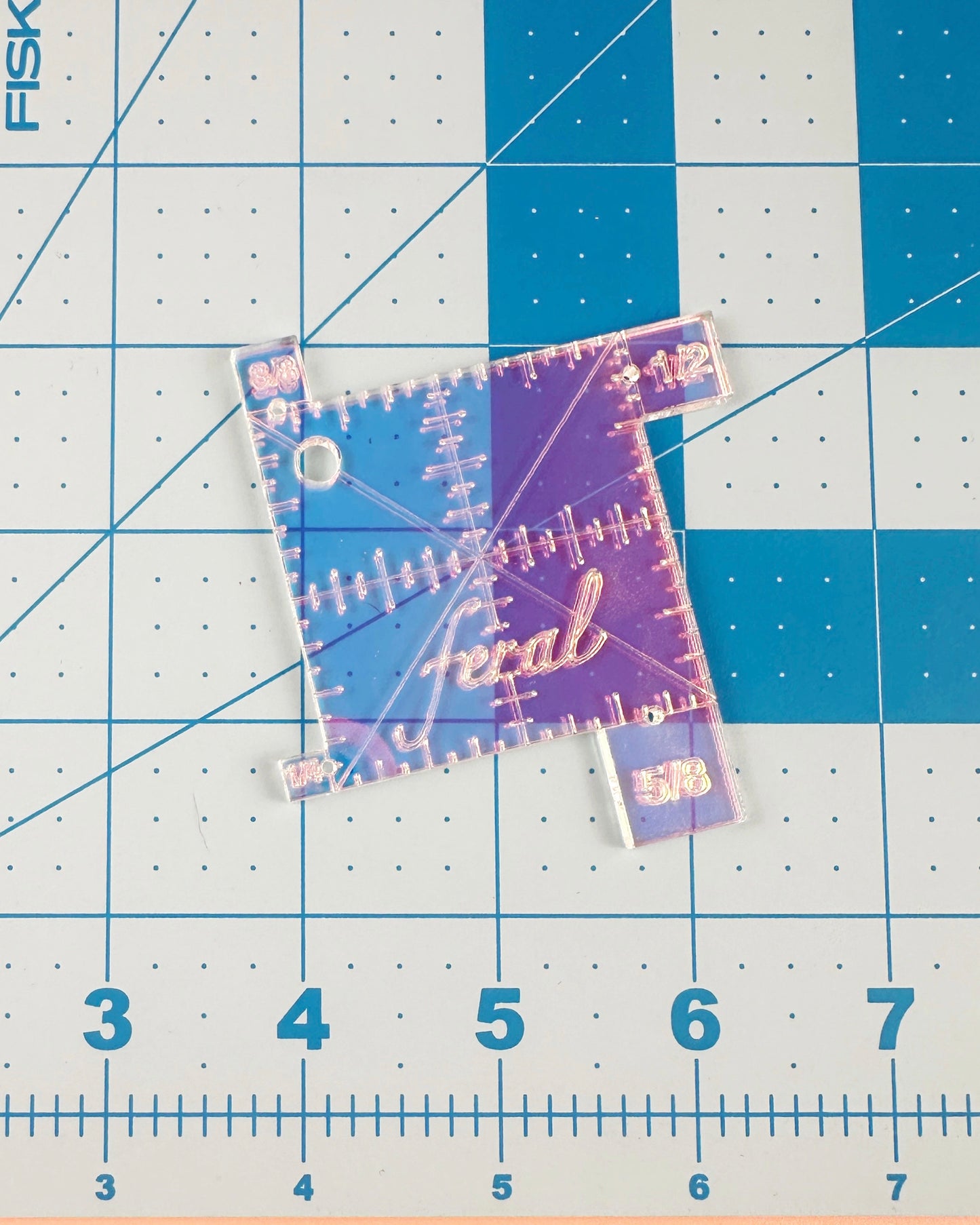 Iridescent seam gauge