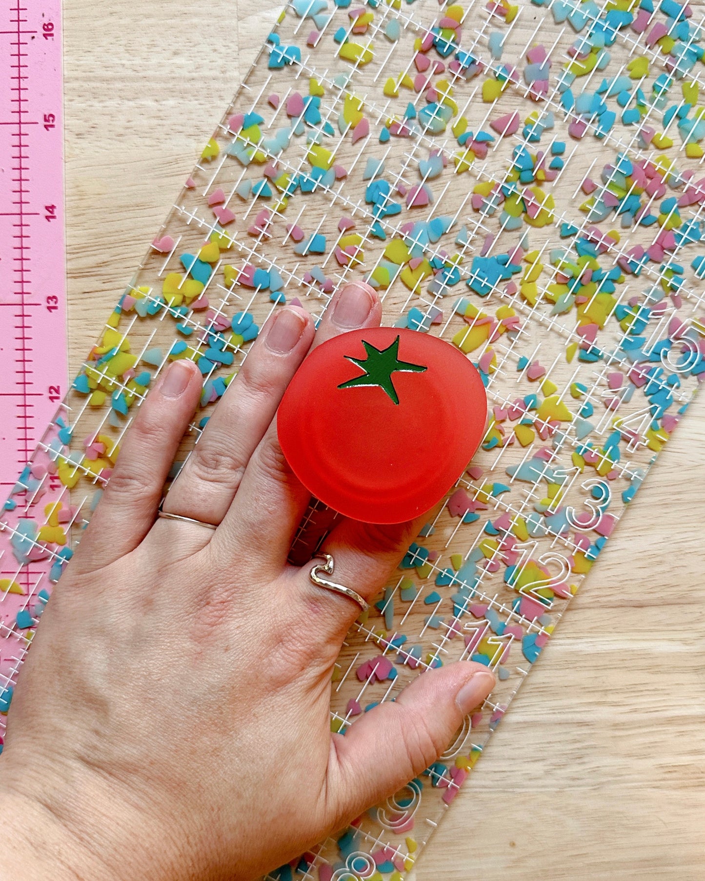 tomato pop-up ruler handle