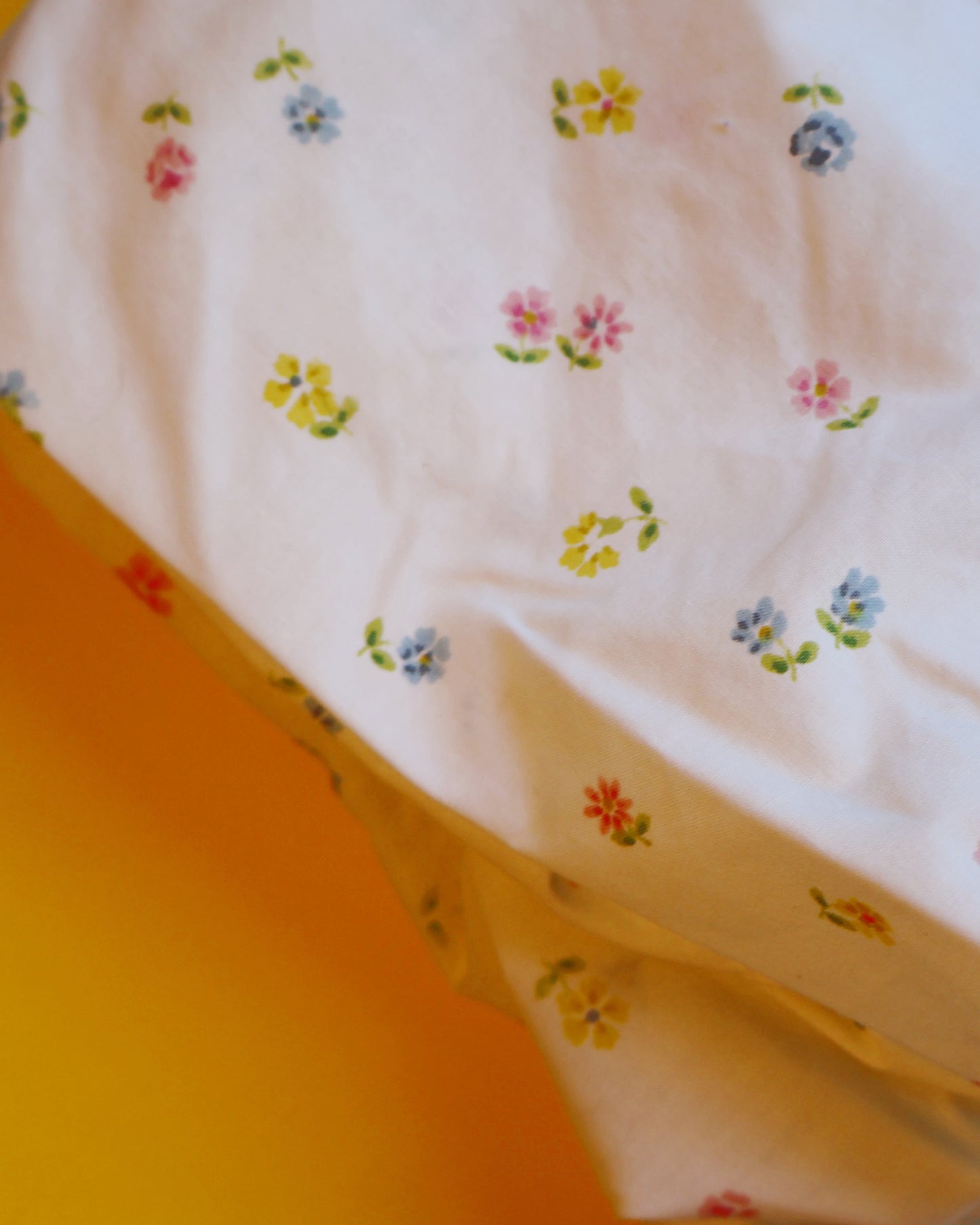 Dainty flowers vintage sheet