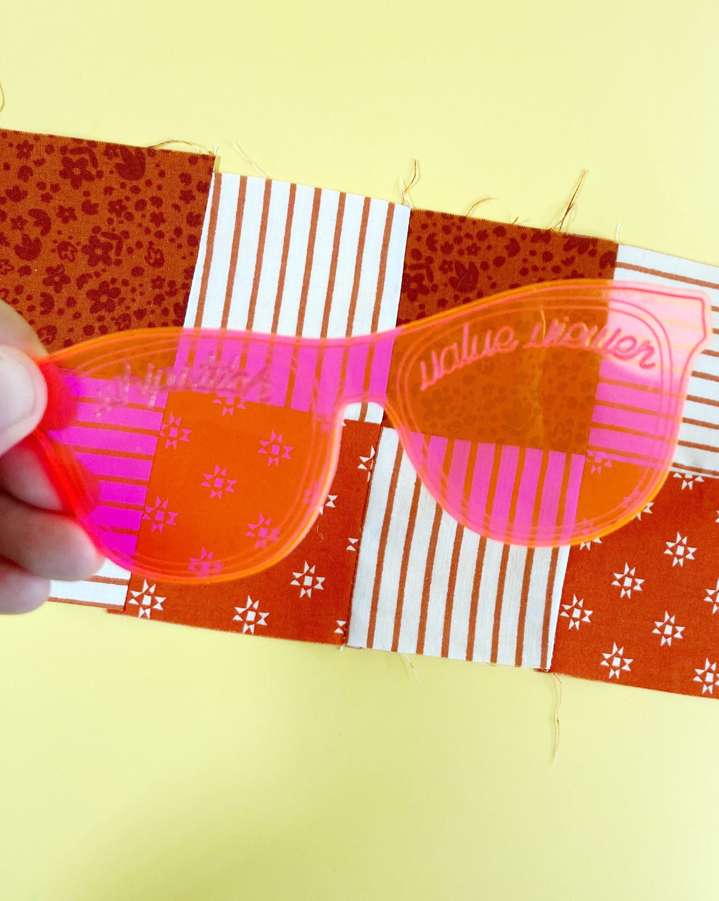 Value Viewer sunglasses quilting tool