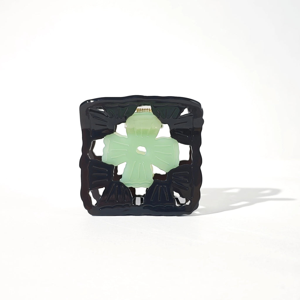 Granny Square Hair Claw - Medium, Onyx and Jade