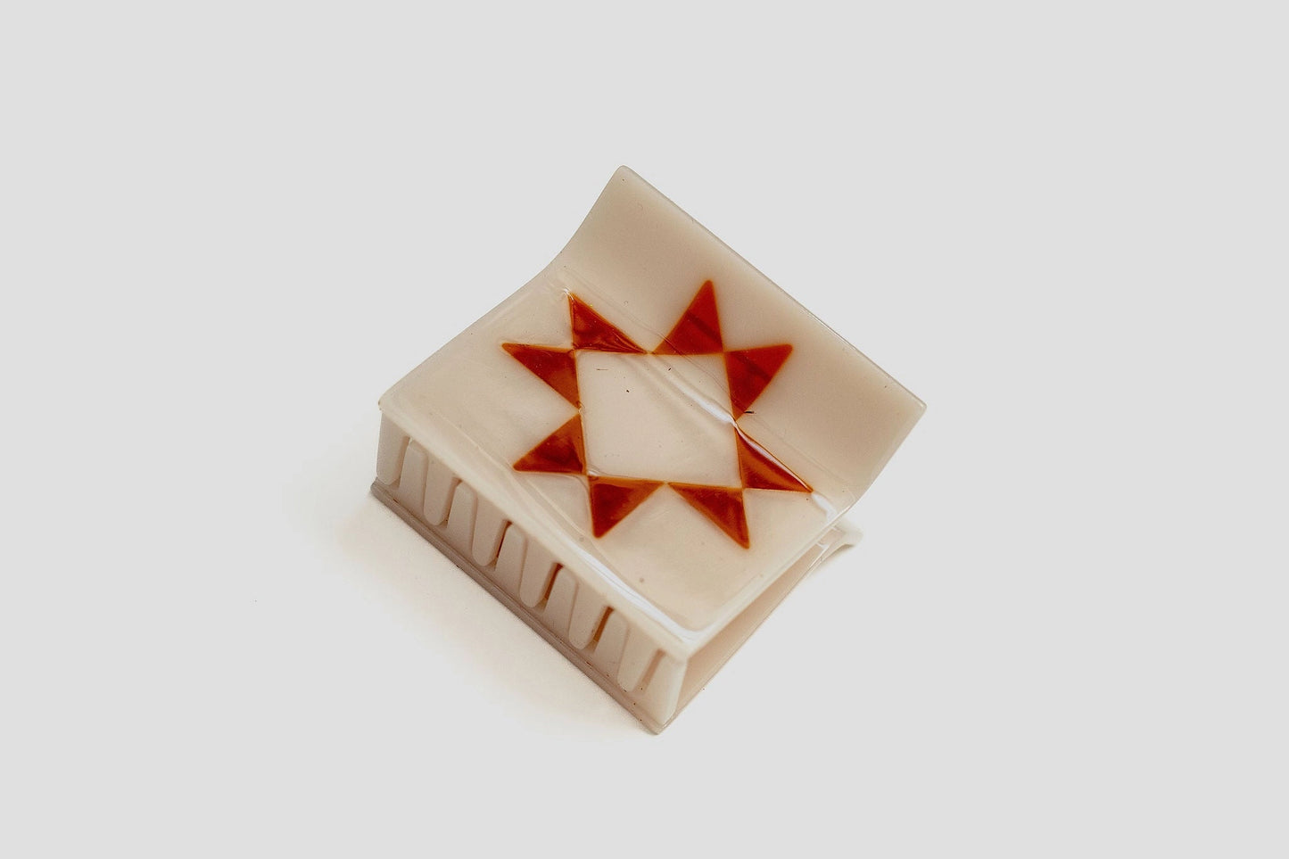 Cinnamon Quilt Claw SMALL