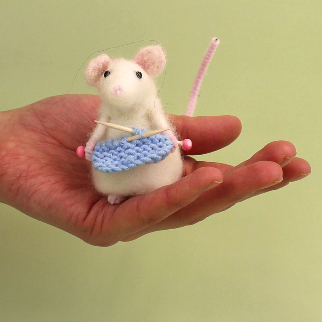 Knitting Mouse Small Needle Felt Kit