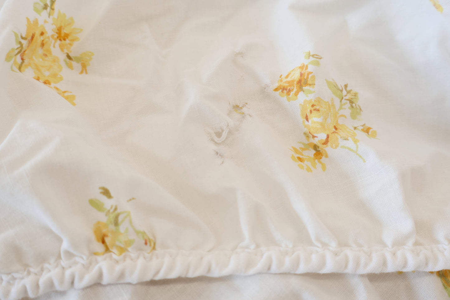 Yellow roses sheets