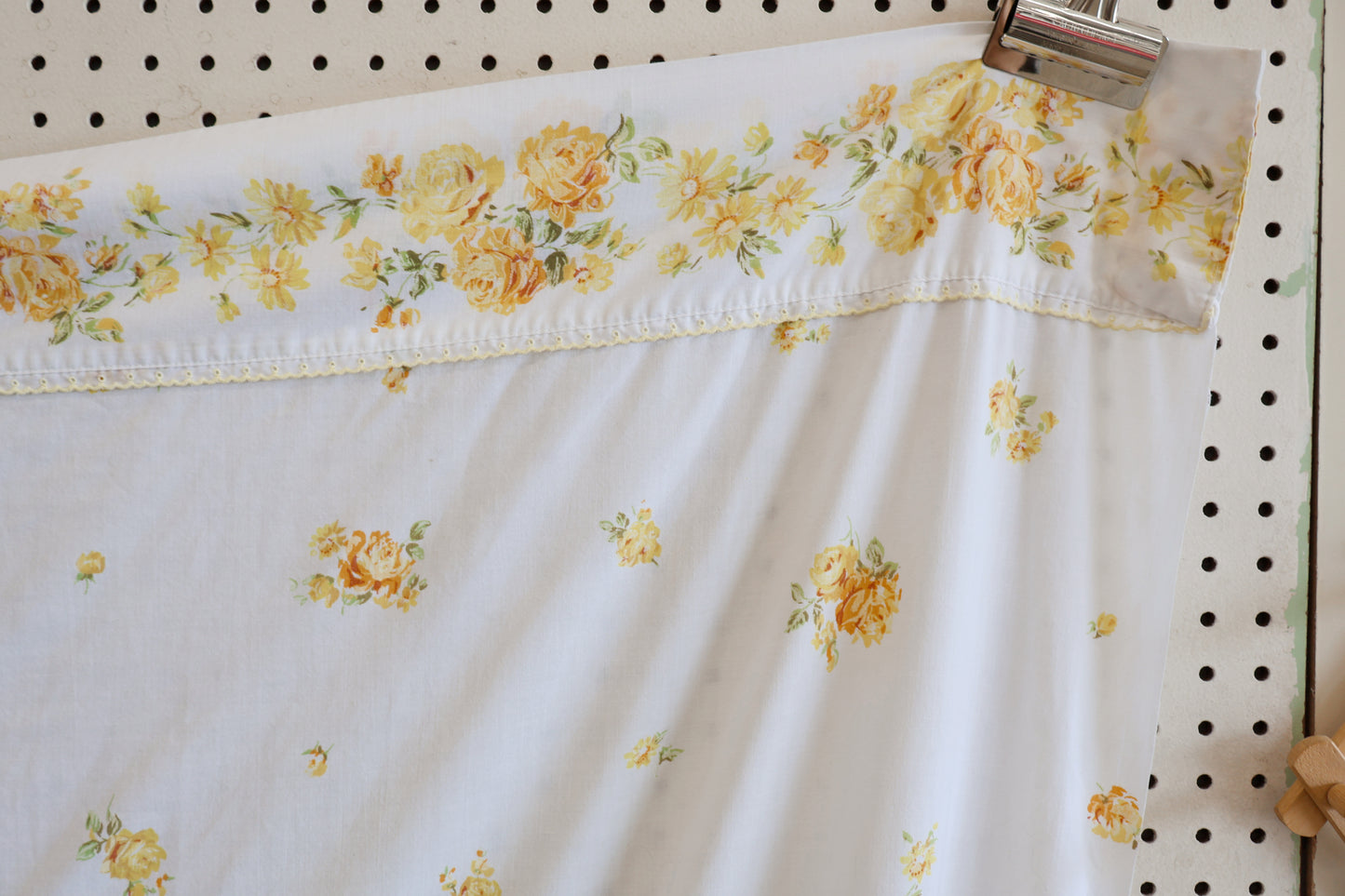Yellow roses sheets