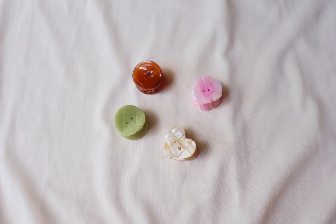 Button Mini Hair Claw Set