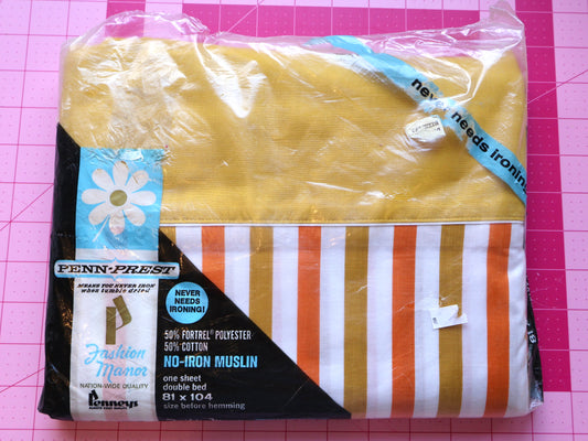 Yellow/orange striped flat sheet