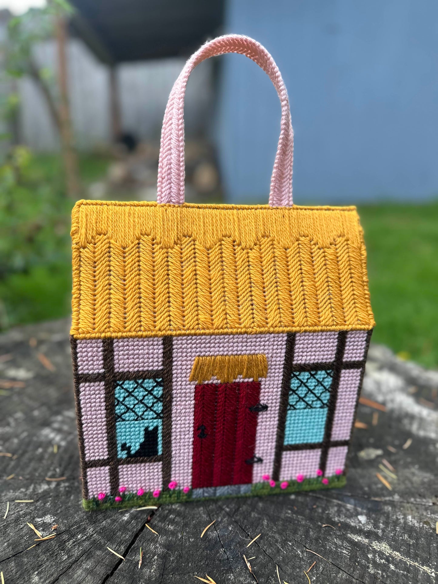 DIGITAL DOWNLOAD Needlepoint house purse pattern