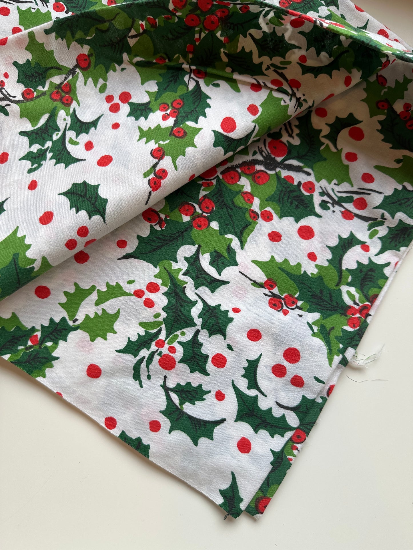 Vintage Christmas fabric - holly on white