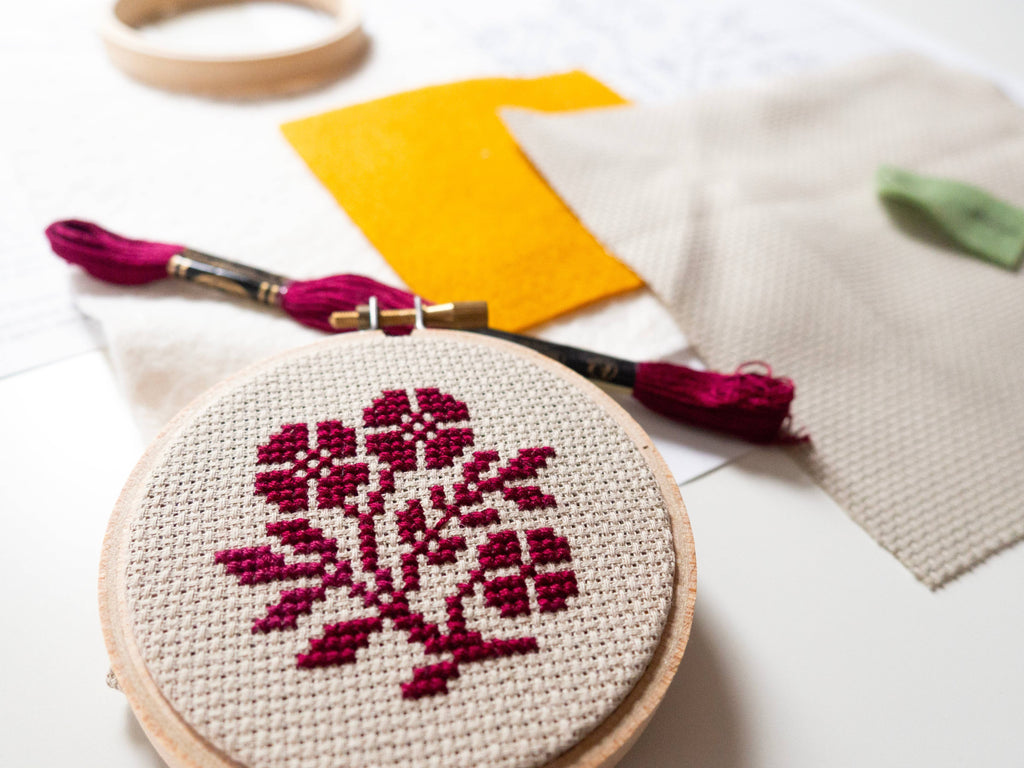 Folk Flowers Kit