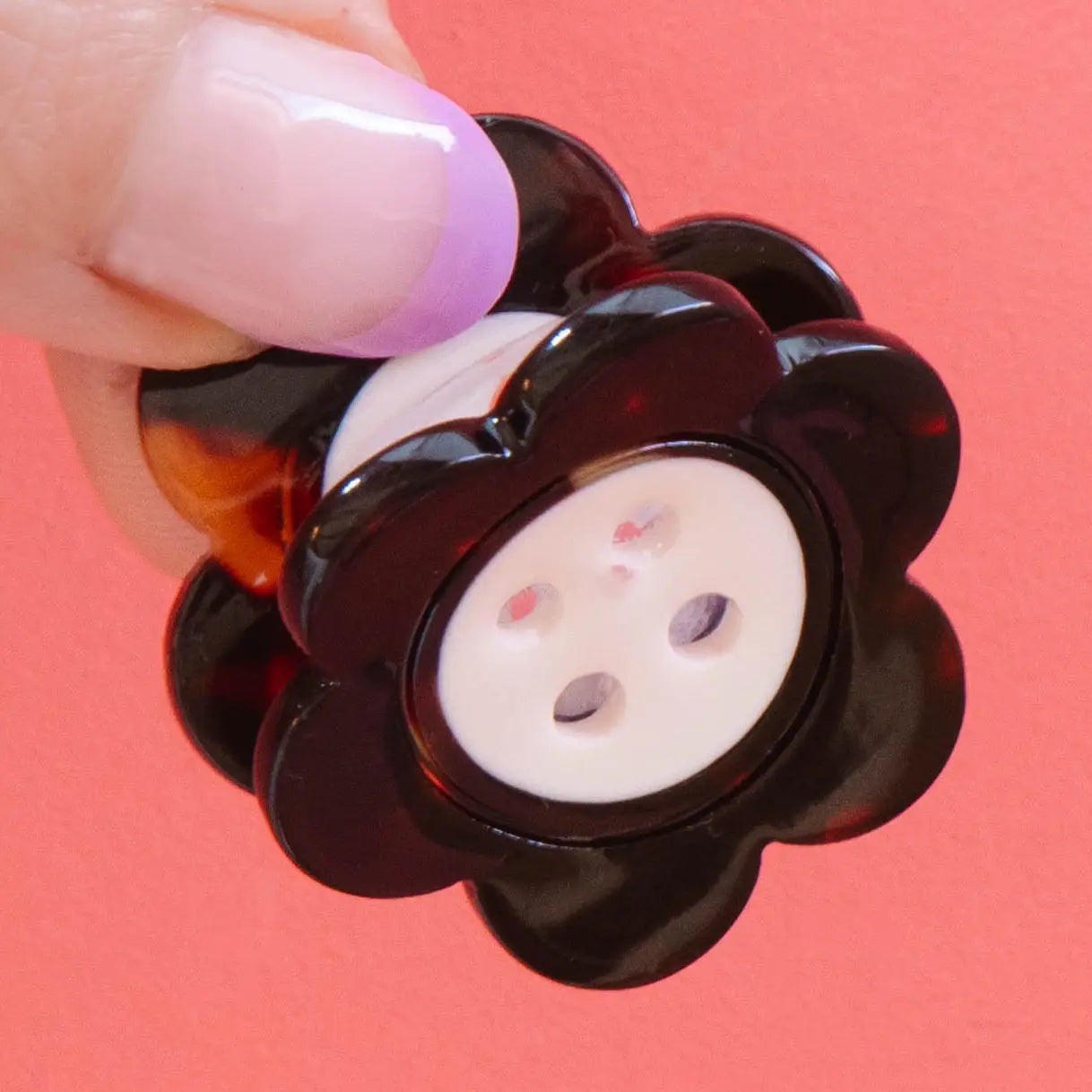 Daisy Button Mini Hair Claw Clip