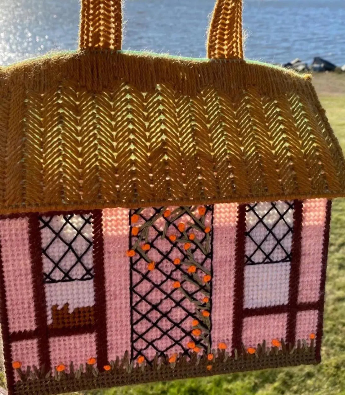 DIGITAL DOWNLOAD Needlepoint house purse pattern